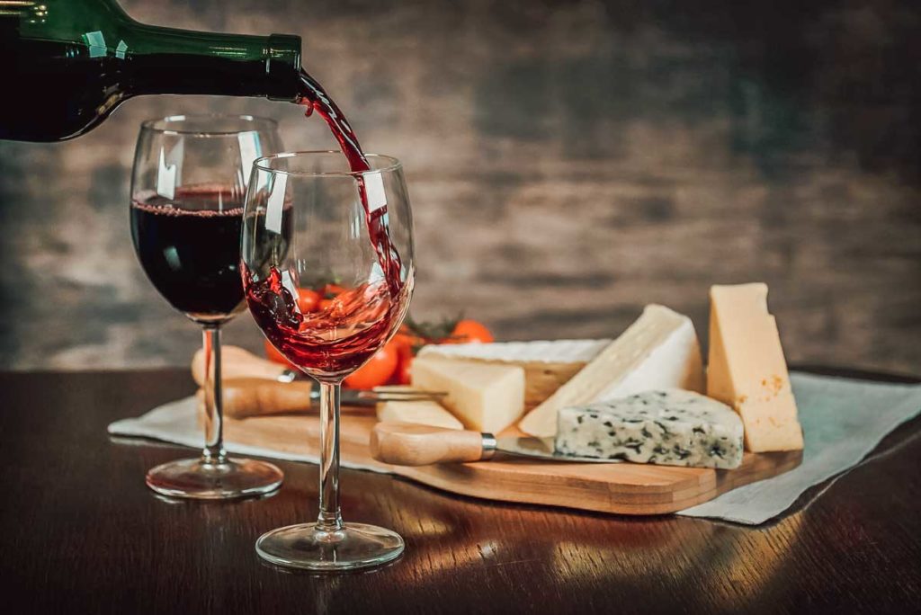 vinho e queijo pode melhorar sua saúde